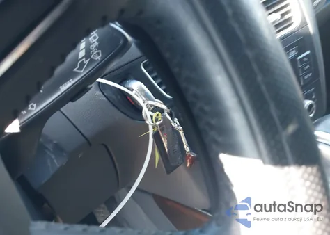 2017 Audi Q5 2.0T Premium z USA, uszkodzony, nr VIN WA1C2AFP6HA055165